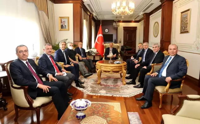 Büyükşehir Belediye Başkanları ve Yerel Yönetim Heyeti'nden Vali Canbolat'a Ziyaret