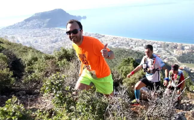 Alanya Ultra Maratonu 110 Sporcunun Katılımıyla Başladı
