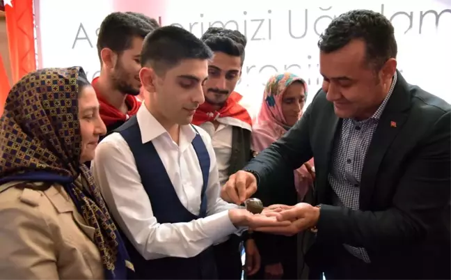 Antalya'da Asker Adaylarına Kınaları Yakıldı