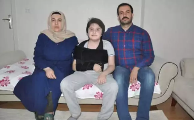 Havalimanında Yere Düşürülen Kas Hastası Bilal'in Kolu Kırıldı