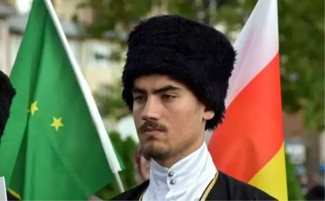 Çerkezlerden 'Sessiz' Yürüyüş