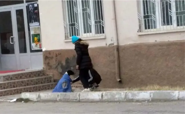 Yozgat'ta öğrencilerden örnek davranış