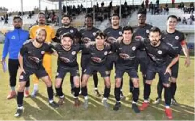 Süper Amatör Lig'e yükselen Döşemealtı Belediyespor son maça hazır