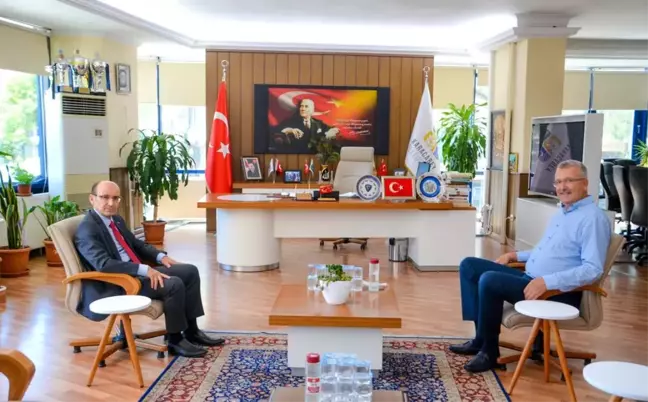 Karacabey Kaymakamı Kurtbeyoğlu'ndan Başkan Özkan'a ziyaret