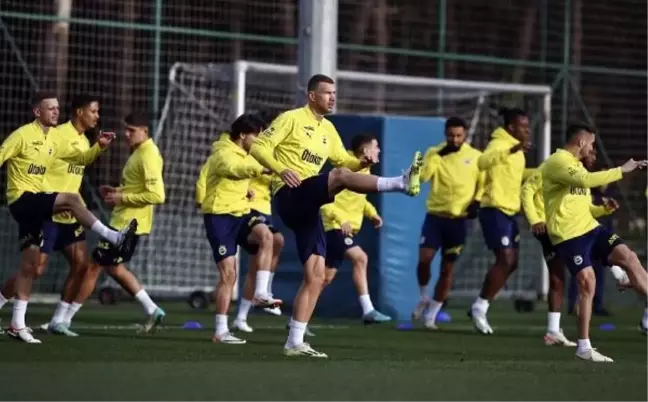 Fenerbahçe, İstanbulspor maçı için hazırlıklarını tamamladı