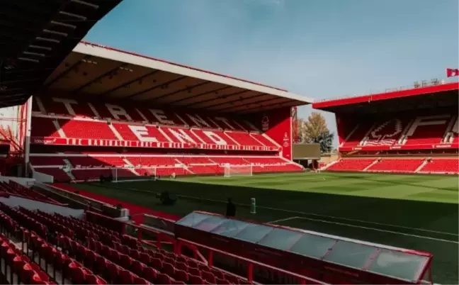 Nottingham Forest hangi ülkenin takımı, hangi ligde oyuyor?