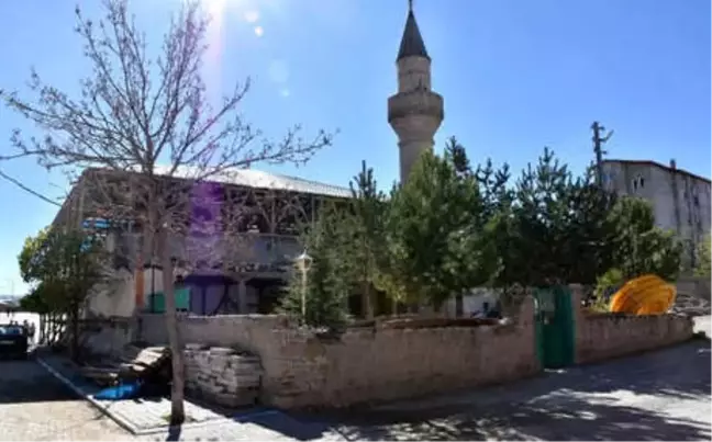 İlçe Halkından Cami Restorasyonu Tepkisi