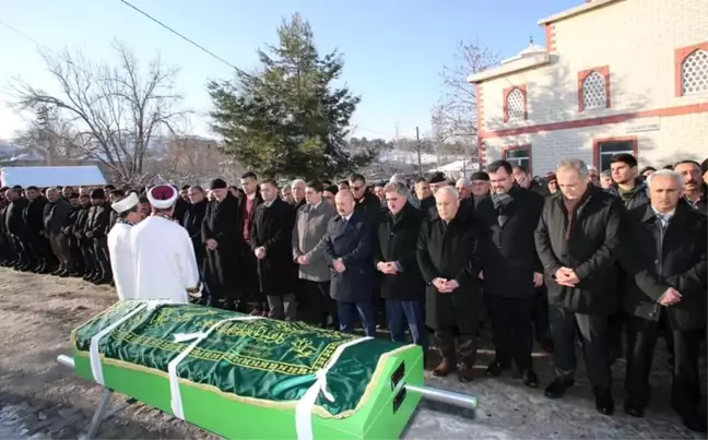 Göynücek Belediye Başkanı Şahin'in Baba Acısı
