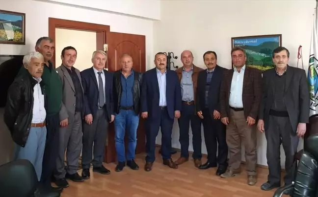 Belediye Başkanlığını Ağabeyinden Devraldı