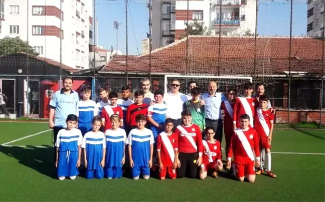 Yaz Okulu Kur'an kursları arasında Camiler Arası Halı Futbol Turnuvası
