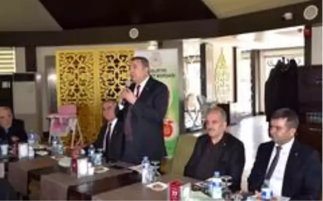 Şehit yakınları ve gaziler yemekte bir araya geldi