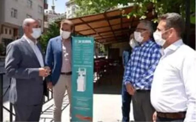 Son dakika güncel: Selçuklu'da iş yerlerine dezenfektan standı yerleştirildi