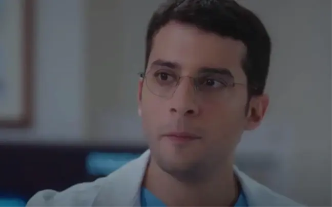Mucize Doktor 'Demir' kimdir? Fırat Altunmeşe kimdir, nereli, kaç yaşında? Hangi dizilerde rol aldı?