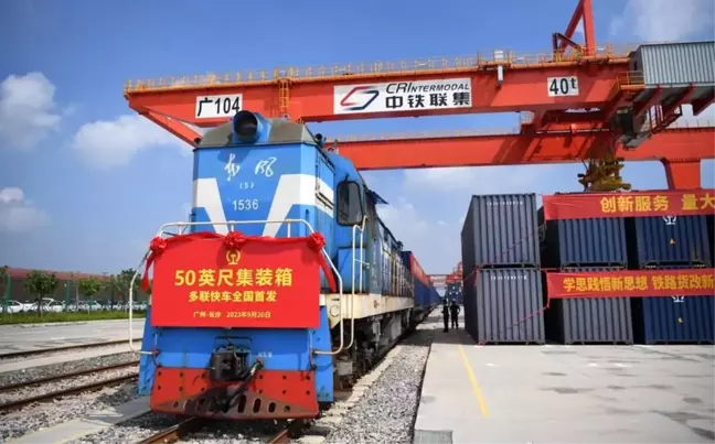 Çin'de 50 Metrelik Konteynerlerle Yük Treni Hizmeti Başladı