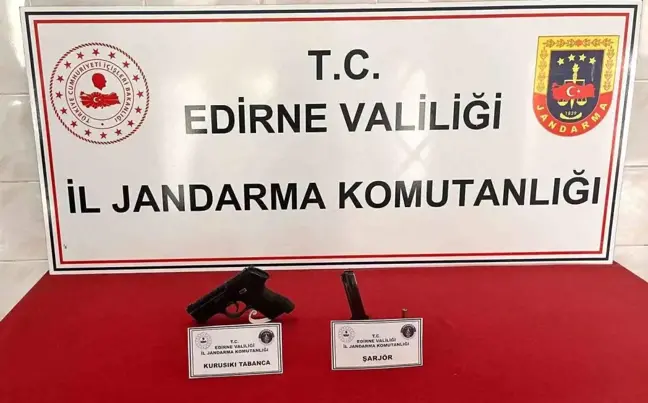 Enez'de şüphelinin üst aramasında tabanca ve mühimmat ele geçirildi