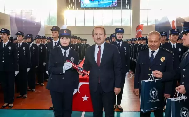 Mersin Şehit Altuğ Verdi Polis Meslek Eğitim Merkezi'nden 30. dönem mezunları