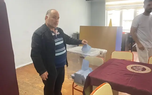 Güzelkent Köyü'nde Mahalle Olma Referandumu Yapıldı