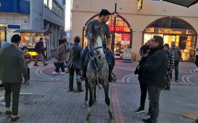 Bartın'da Atlı Gezinti, Polis Müdahalesiyle Sona Erdi