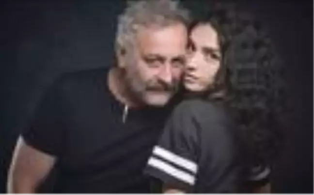 Onur Ünlü kimdir? Onur Ünlü kaç yaşında, nereli? Onur Ünlü dizileri, filmleri