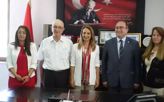 CHP Kadın Kolları Genel Başkanı Nazlıaka