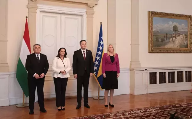 Macaristan Savunma Bakanı Bosna Hersek'in AB üyeliğini destekliyor