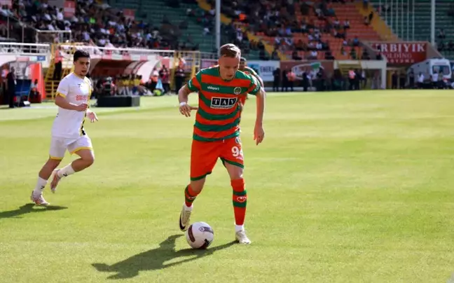 Alanyaspor, İstanbulspor'u 6-0 mağlup etti
