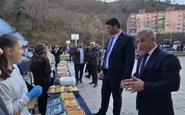 Çaykara Anadolu Lisesi'nden SMA Hastası Çocuklara Destek Kermesi