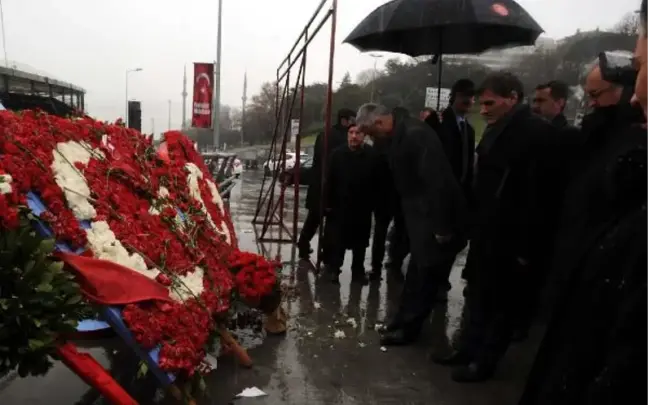 Kosova Cumhurbaşkanı Şehitler Tepesi'nde