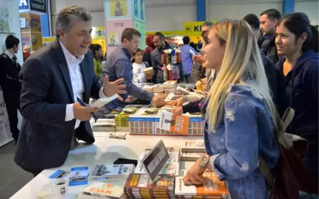 Mustafa Balbay ve Saygı Öztürk, Okuyucularıyla Buluştu