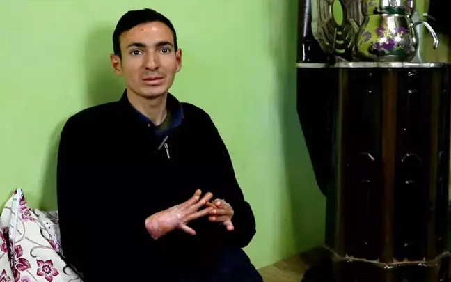 Romanının Kahramanı