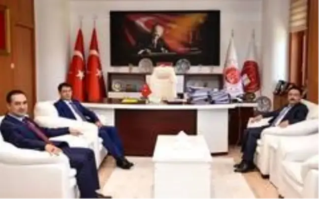 Vali Çiçek'ten Başsavcı Çelenk'e ziyaret
