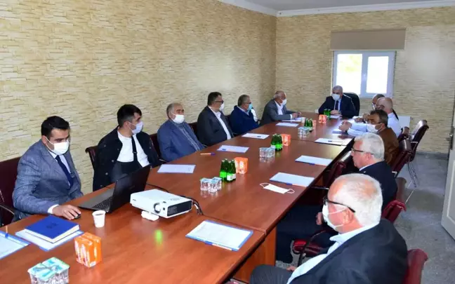 Vali Akın: