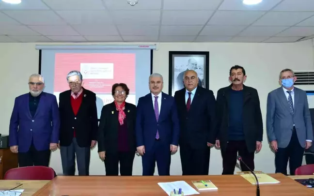Kırşehir'de Sosyal Yardımlaşma ve Dayanışma Vakfı Mütevelli Heyeti'ne teşekkür belgesi