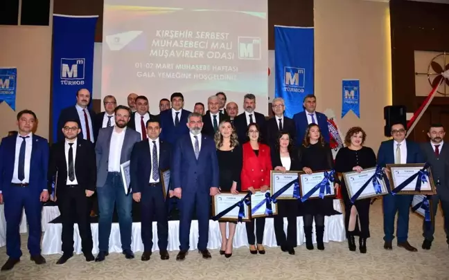 Vali Akın, muhasebecilerle bir araya geldi