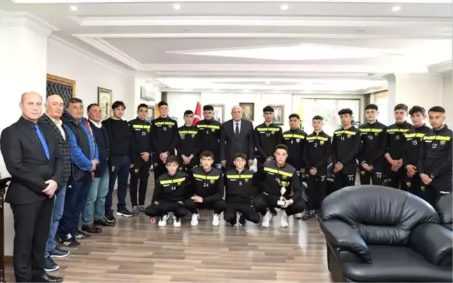 Şampiyonlardan Başkan Pekmezci'ye ziyaret