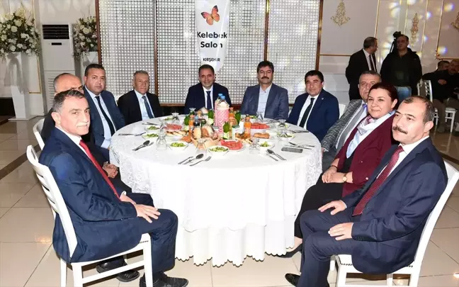 Kırşehir'de Ahilik Haftası kutlamaları kapsamında esnaf gecesi düzenlendi