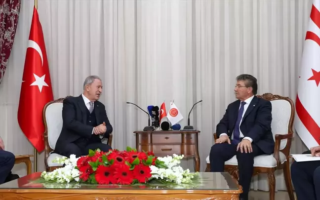 KKTC Başbakanı Üstel, İsrail'in Filistinlilere yönelik saldırılarını eleştirdi