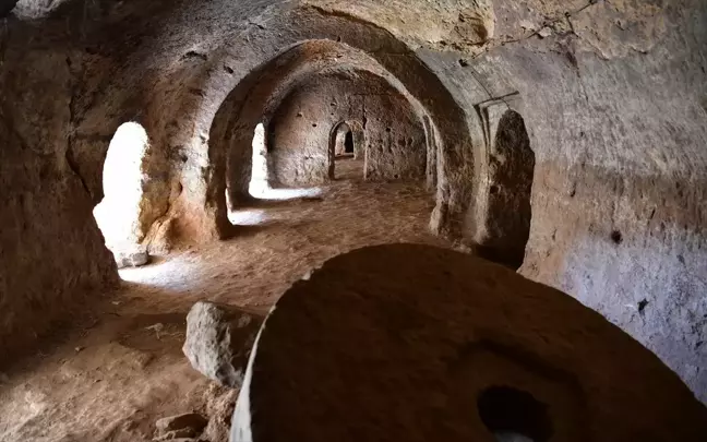 Kırşehir Valisi Tarihi Alanları İnceledi