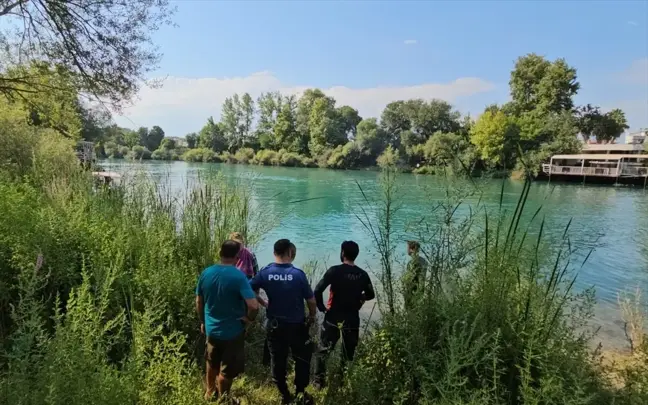 Manavgat'ta yüzmek için ırmağa giren kişi boğuldu