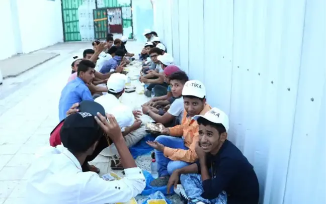 Tika'dan Yemen'de Yetimlere İftar
