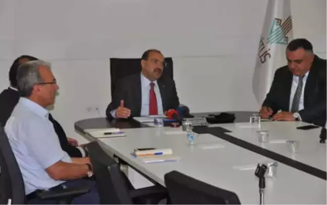 Bitlis Valisi Ustaoğlu'ndan İshal Vakalarıyla İlgili Açıklama