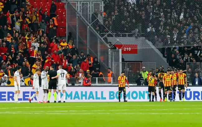 Beşiktaş, Göztepe'ye deplasmanda 2-1 mağlup oldu