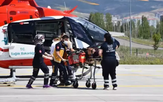 Son dakika haberleri: İNŞAATTAN DÜŞEN İŞÇİ, AMBULANS HELİKOPTERLE SEVK EDİLDİ