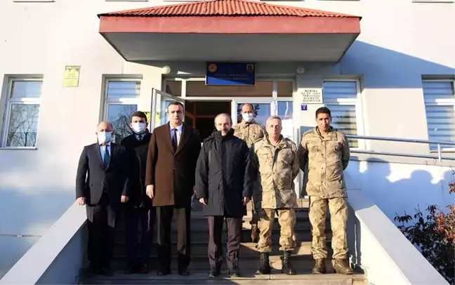 Son Dakika | Vali Epcim, Aydıntepe İlçe Jandarma Komutanlığı'nda incelemelerde bulundu