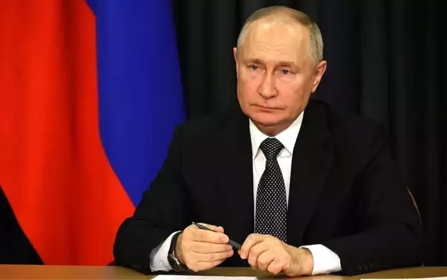 Putin: Batı'nın isteği Rusya'yı bölmek ve yağmalamak