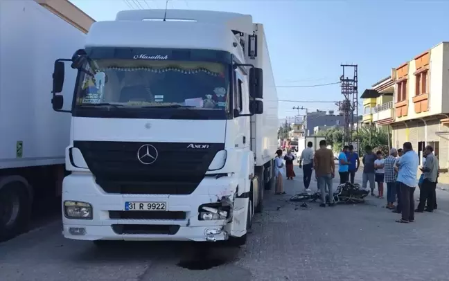 Reyhanlı'da Tır-Motosiklet Çarpışması: 1 Ölü