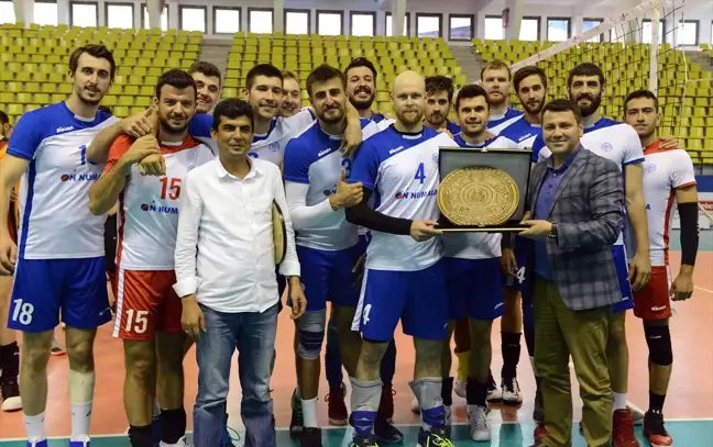 Voleybol: Mobilya Kupası
