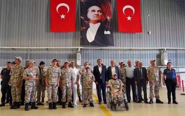 Dalaman'da özel bireylerin askerlik sevinci