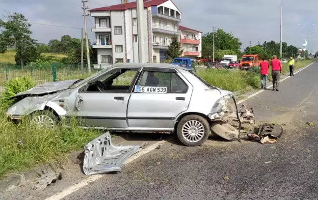 Samsun'da Otomobiller Çarpıştı: 2 Yaralı