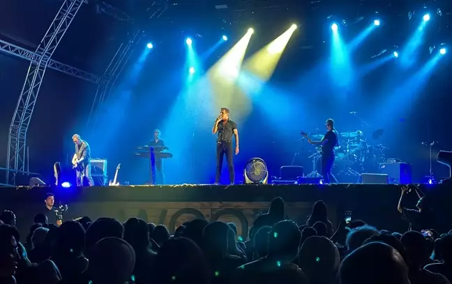 Teoman, YBY Woods konserinde sahne aldı